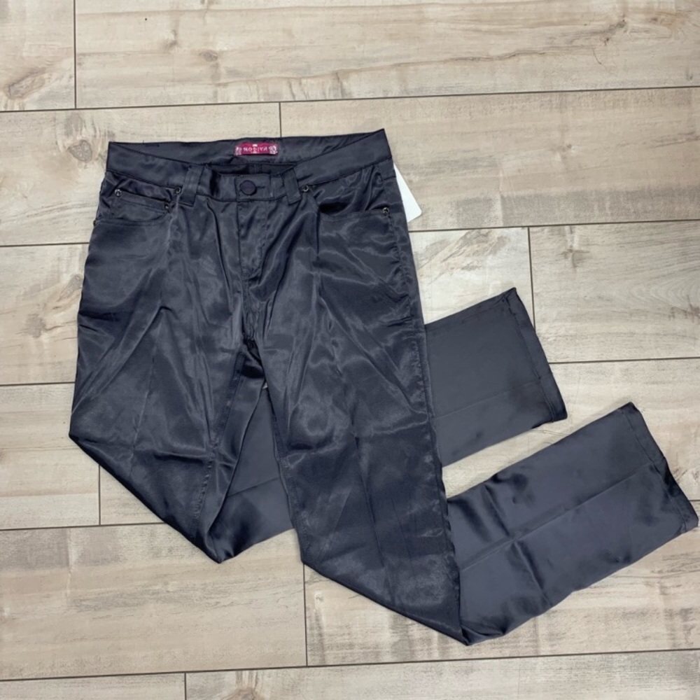 Modiva pants satiny low rise 5 pocket junior black